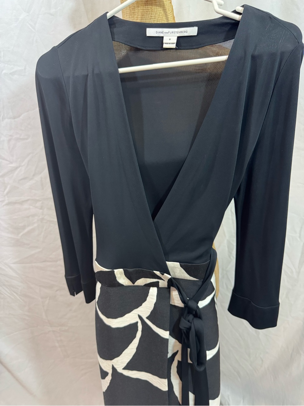 Diane Von Furstenberg Black and white Wrap Dress 8